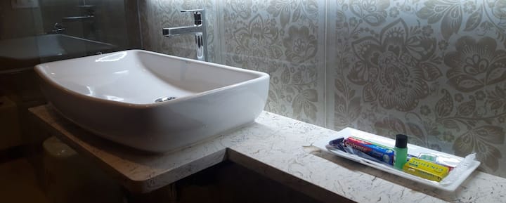 Premier Delux Room - Ongole