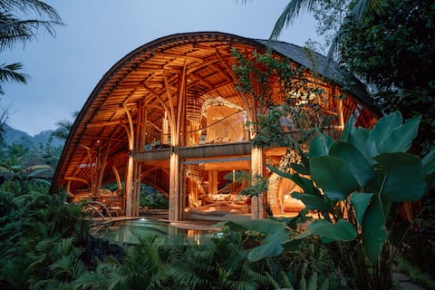 Hideout Flow: 3BR Bamboo Home w/ Heated Pool