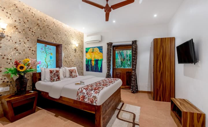 Bedroom 1 image 1