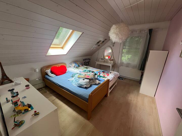 غرفة النوم 2