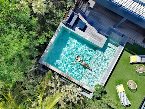 L'Océan de Brilune Relaxation, pool, and beach