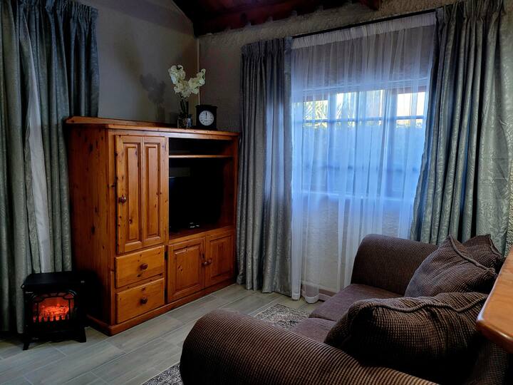 One-bedroom Apartment - Aircon - Ladybrand