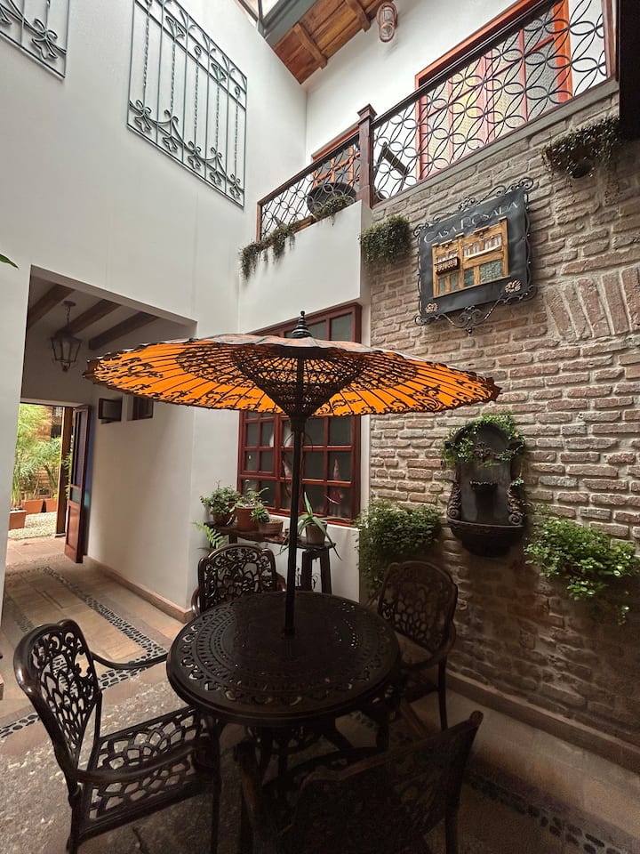 Cozy And Charming Mezzanine For Digital Nomads - 에콰도르