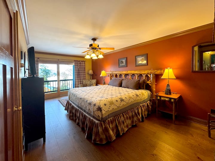 Tercer piso - Habitación Adirondacks con cama tamaño king y balcón privado, baño adjunto