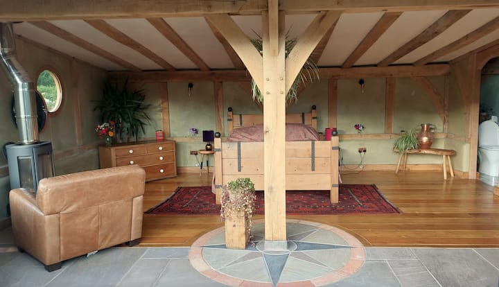 The Wendy House - Crickhowell