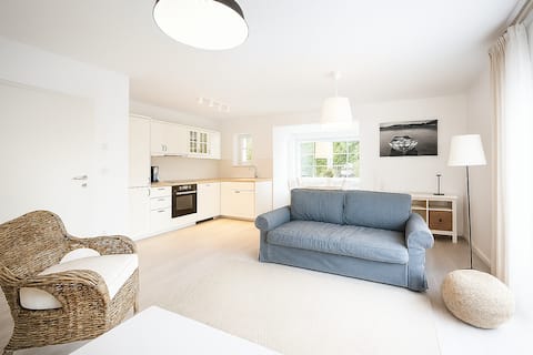 Erfolgreiche Airbnb-Immobilie: Holiday home Ariane - Achterwasser-Findling in Lütow