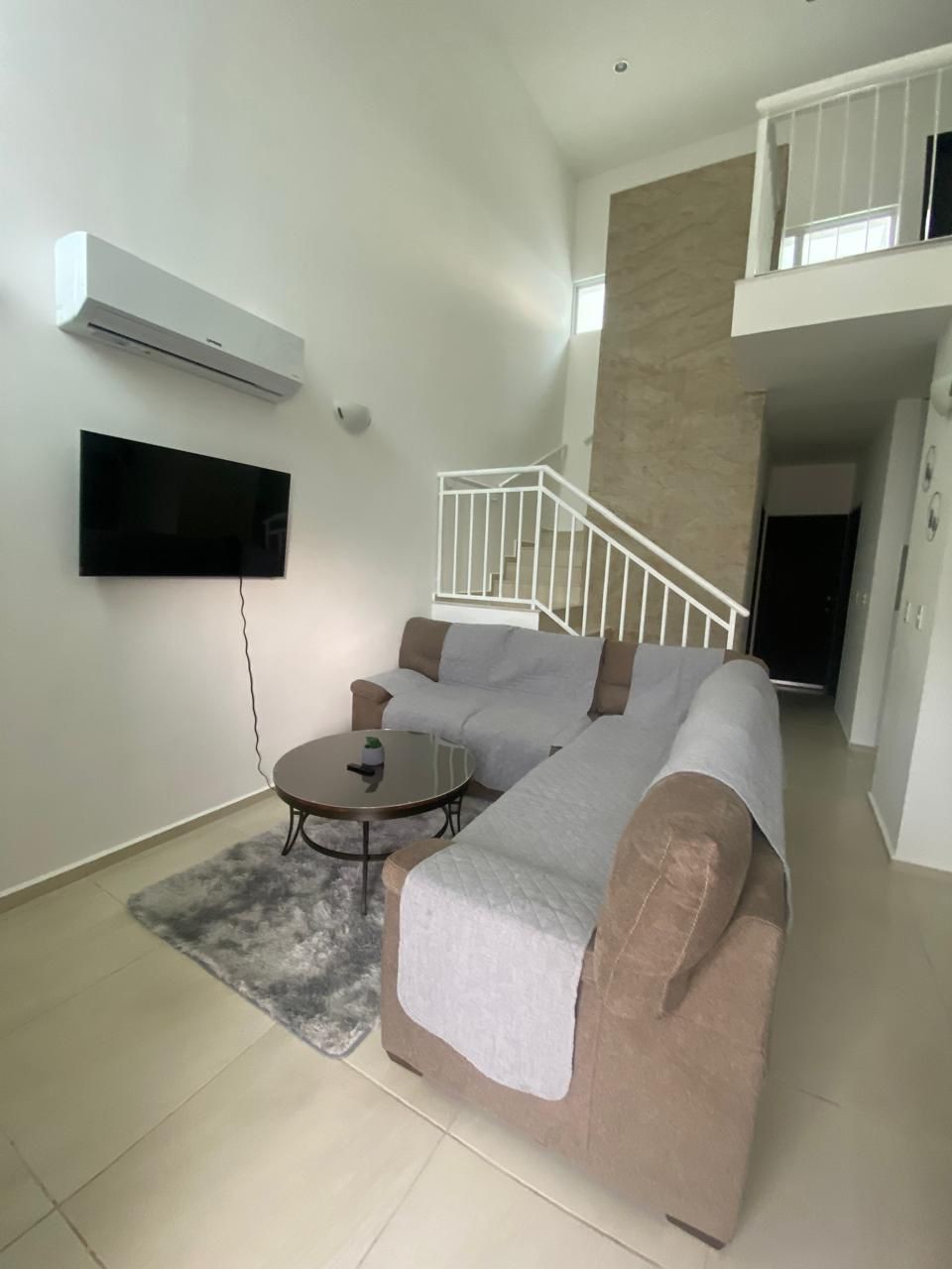 Anuncio de Airbnb popular: Modern House in a Subdivision en Fraccionamiento Gran Santa Fe Ii