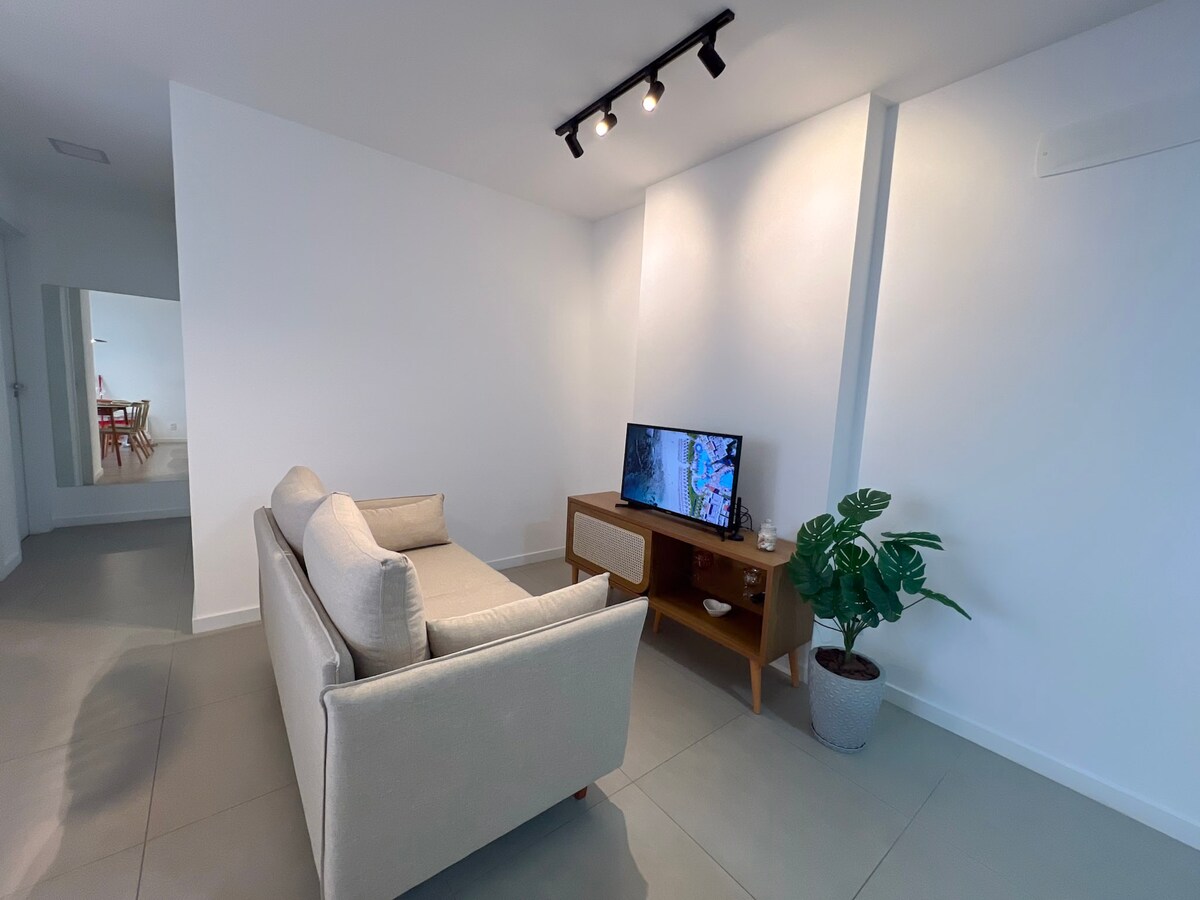 Popular Airbnb listing: New and modern apartment in Vitória | 2 Bedrooms | in Vitória