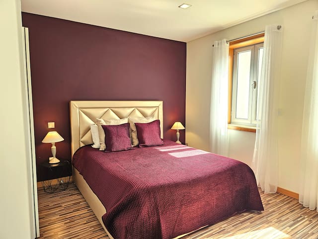 Spacious & Cozy Private Villa Downtown 4bdr Patio gallery image 3