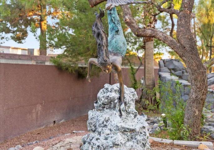 The Palms at Paradise Acre gallery image 4