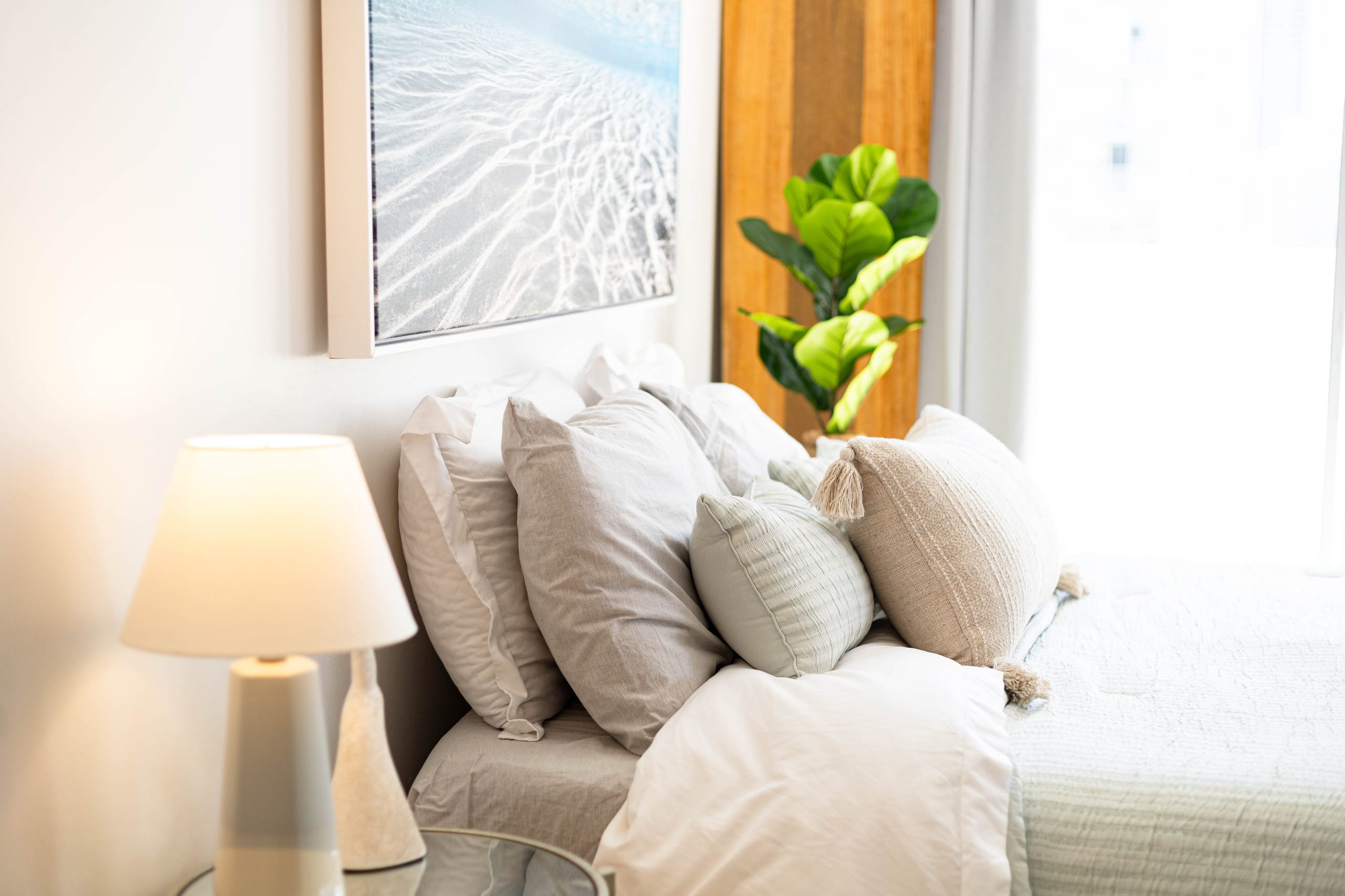 Bright Corner Studio with 2 Private Lanais on 11FL - Image 4