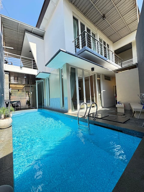 villa grande 6BR by fizz living