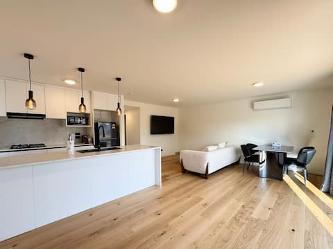 Sunny & Comfort 2BR 2Bath Apartment