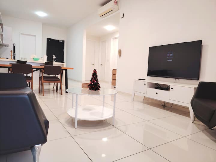 Minimalist Stay - Batu Caves