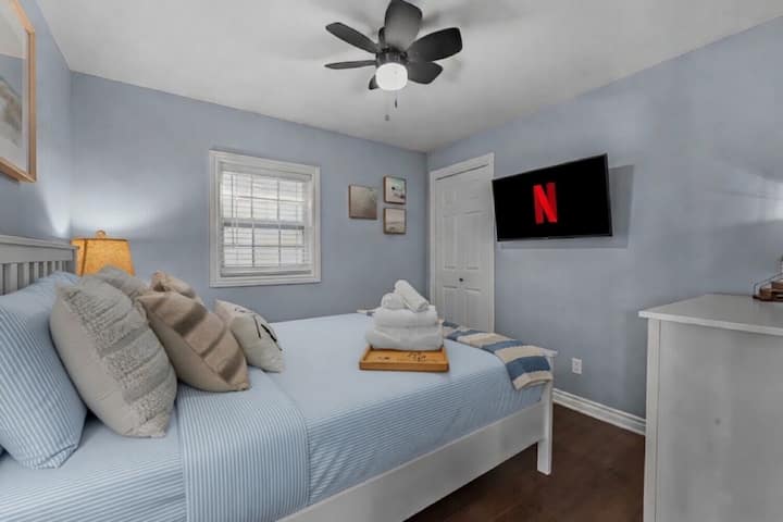 For those who like the TV on at night, our Queen bedroom includes a smart TV with Netflix and cable TV with a sports package provided!