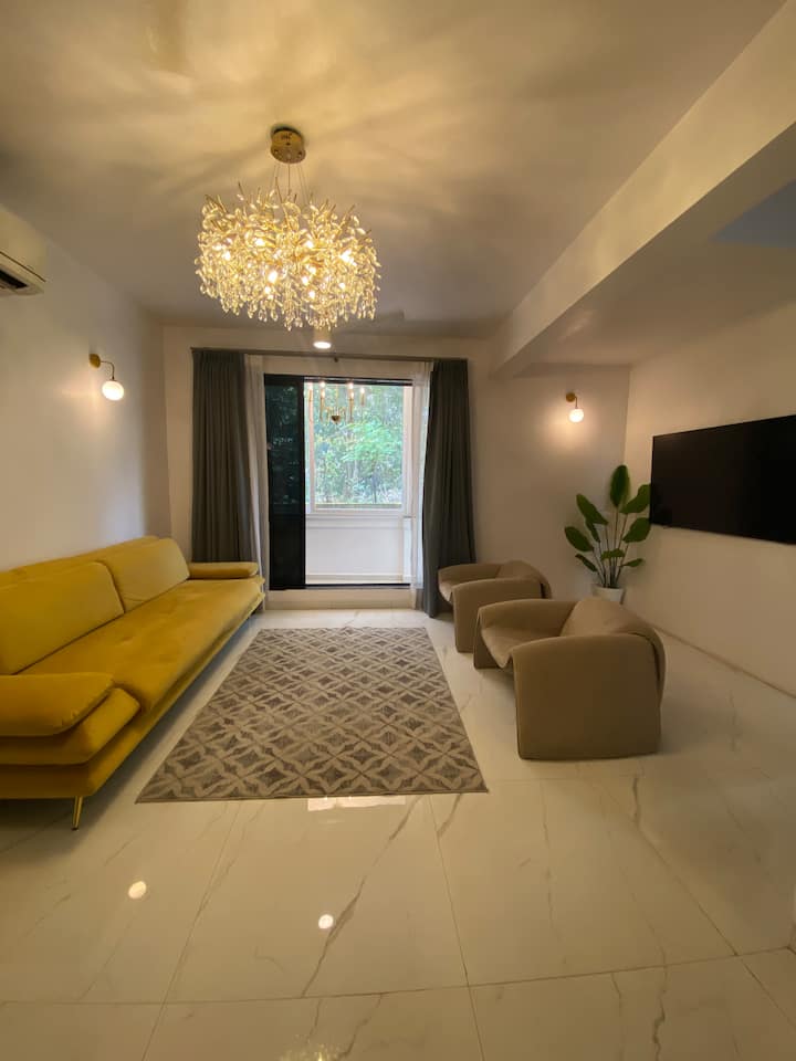 Living room image 10