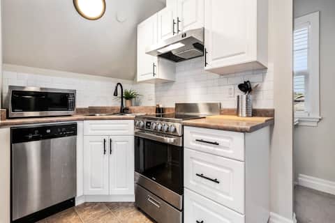 Successful Airbnb property: The Garrison Loft in Fraser Valley