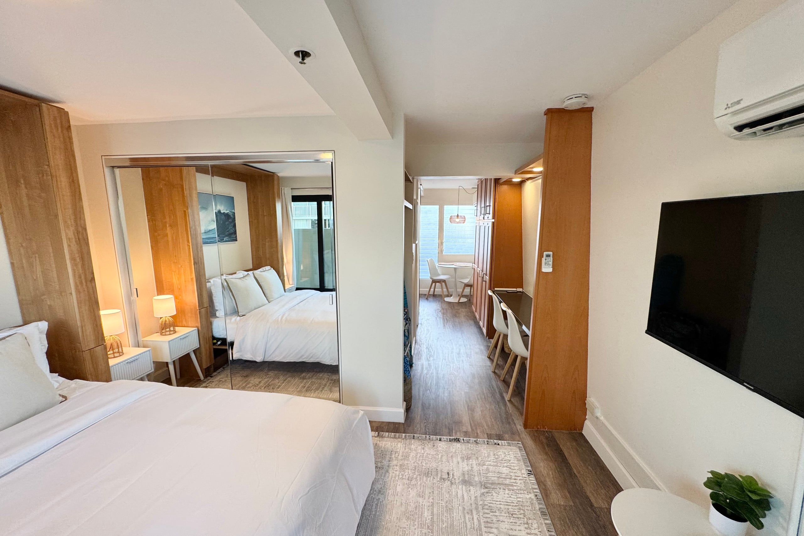 Condo in Honolulu · ★5.0 · 1 bedroom · 1 bed · 1 private bath - Image 15
