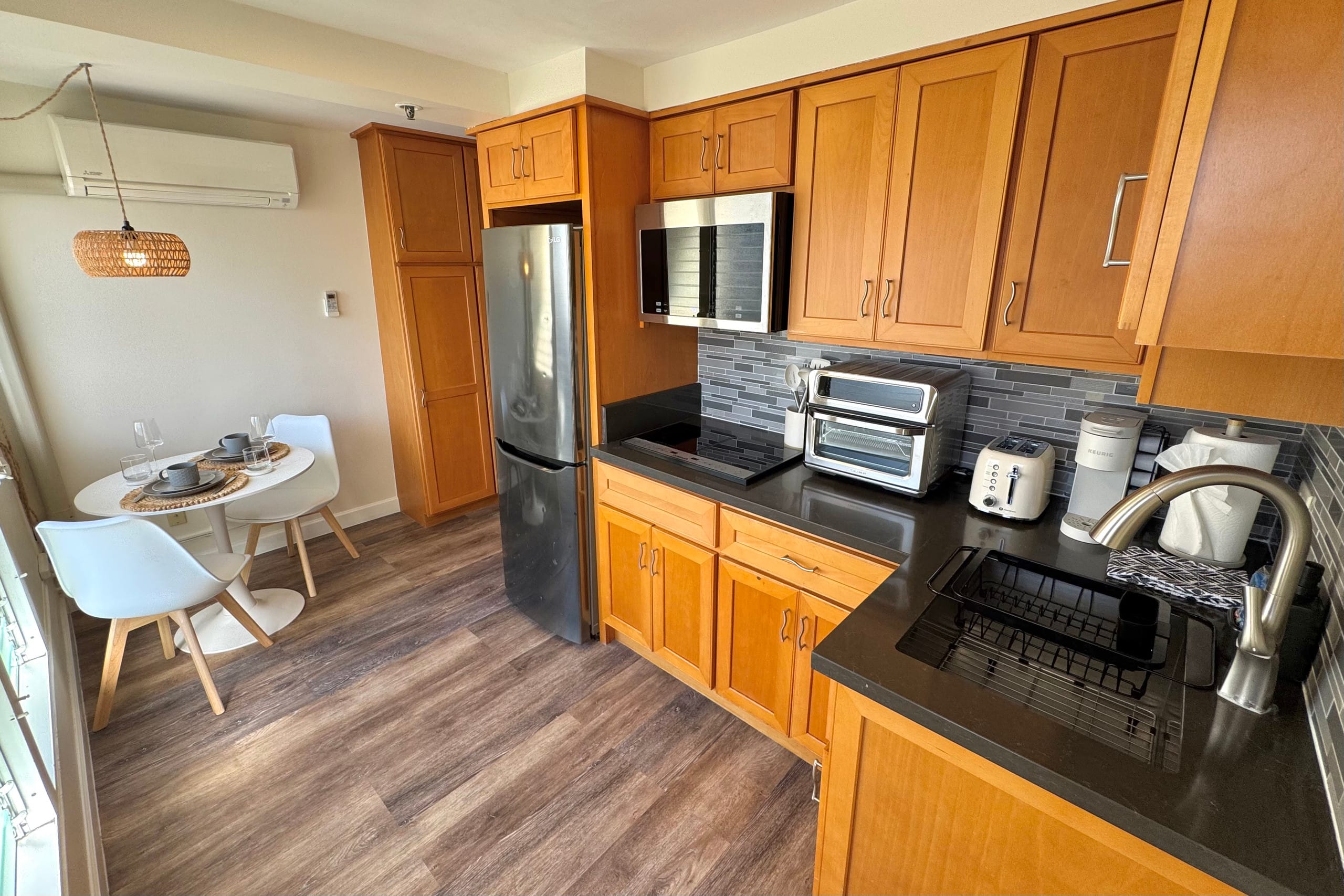 Condo in Honolulu · ★5.0 · 1 bedroom · 1 bed · 1 private bath - Image 2