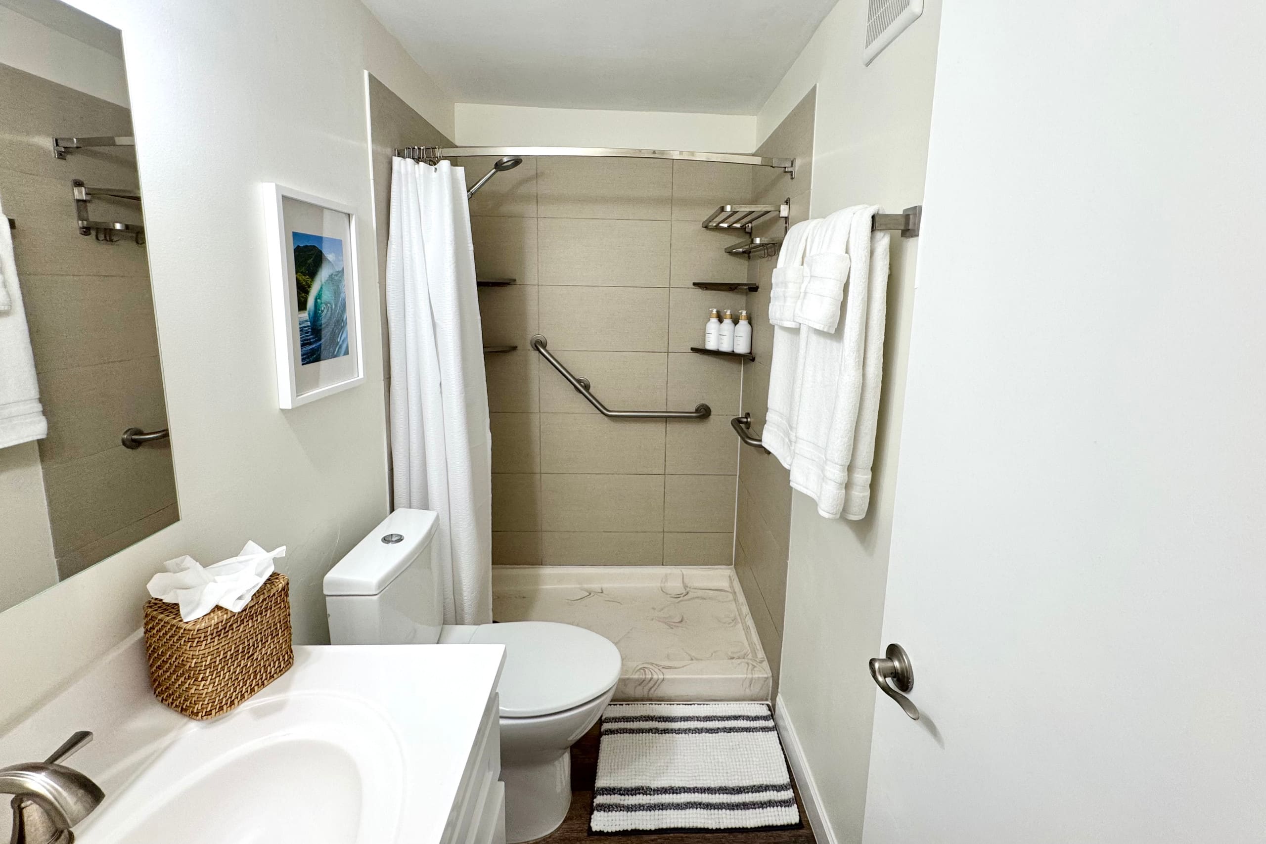 Condo in Honolulu · ★5.0 · 1 bedroom · 1 bed · 1 private bath - Image 21