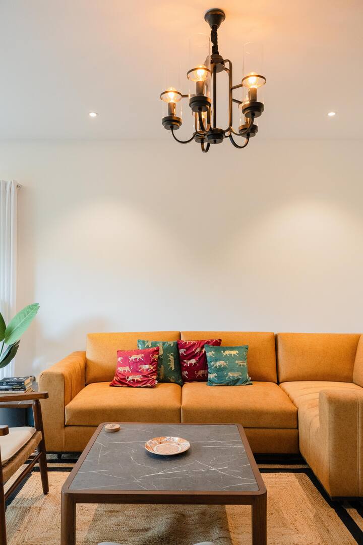 Living room image 8