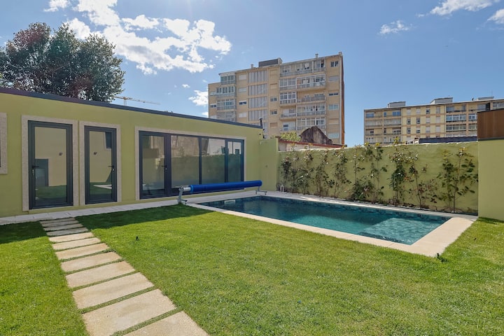 Garden View Apt W/ English Patio - Porto