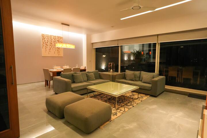 Living room image 4
