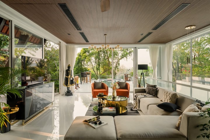 Living room image 1