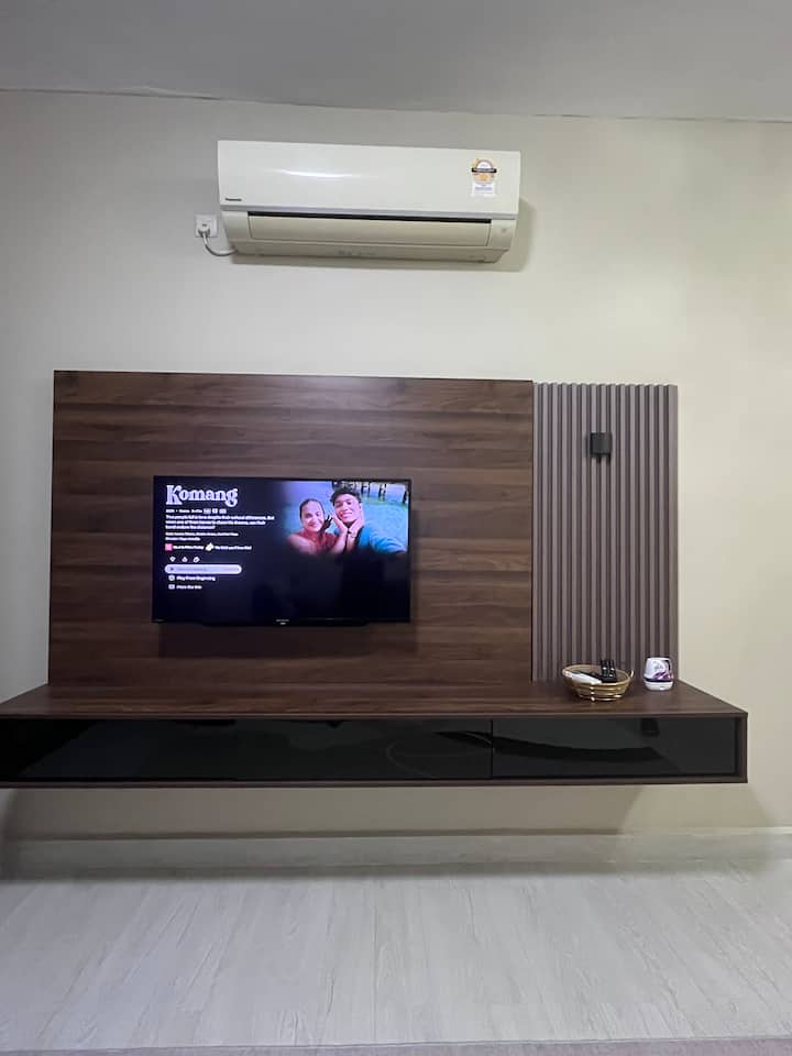 Dsecret Garden Kempas Jb Homestay With Pool & Gym - Johor Bahru