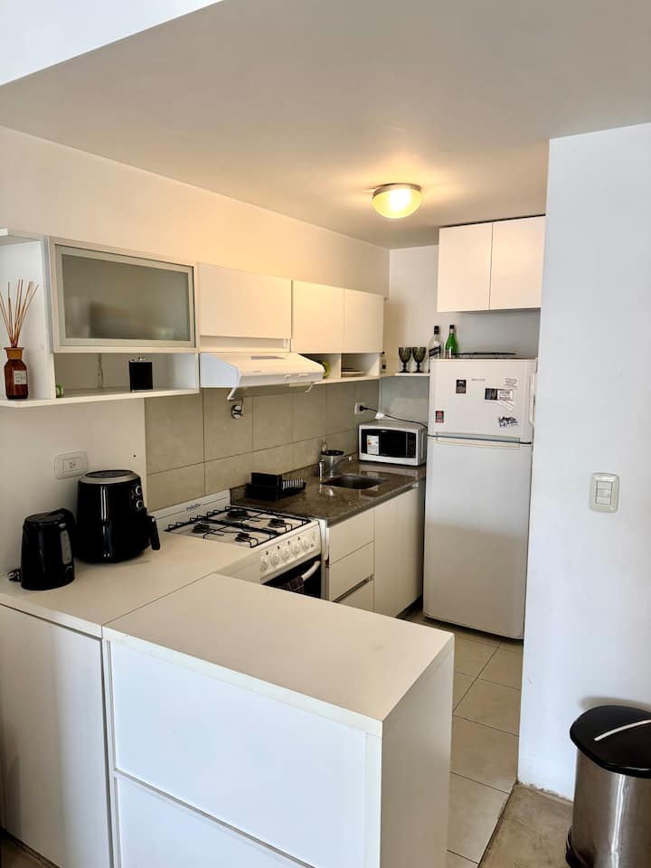 Квартира-студия с балконом и бассейном в Almagro