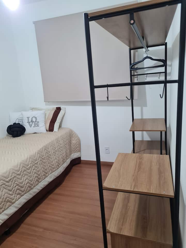 Schlafzimmer 2