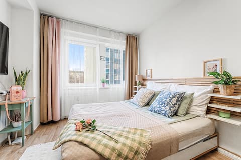 Stylish Studio in Smichov Private parking Free Gym