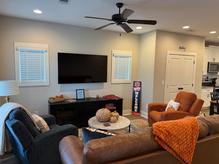 1.7 To Jordan-hare, Rtj Golf, Sleeps 8, 3br/2.5ba - Auburn, AL