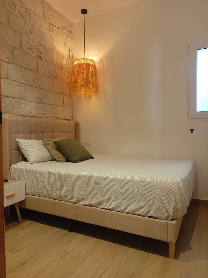 საძინებელი 1