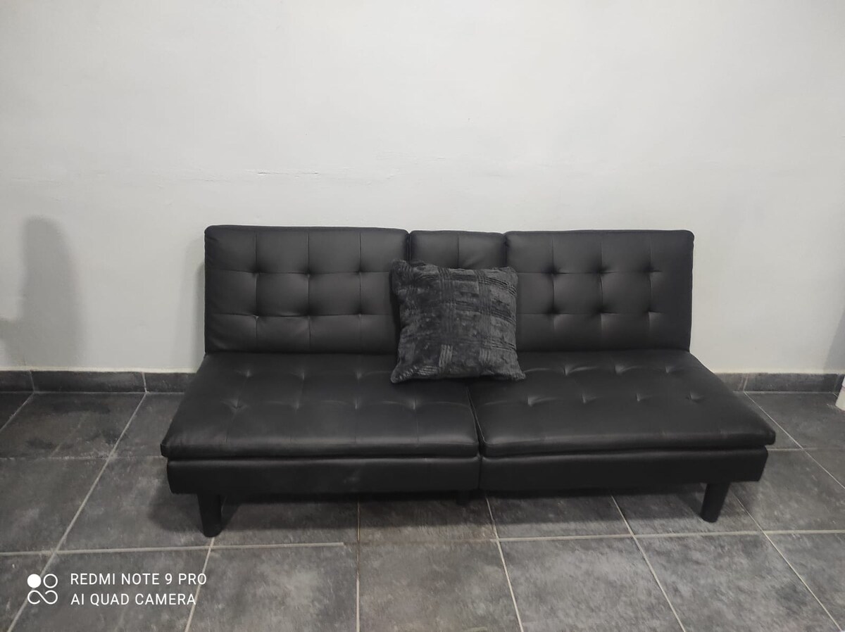 Top Airbnb: 3 Suite KING Premium| A/C Parking| Cerca Puente en Ciudad Acuña