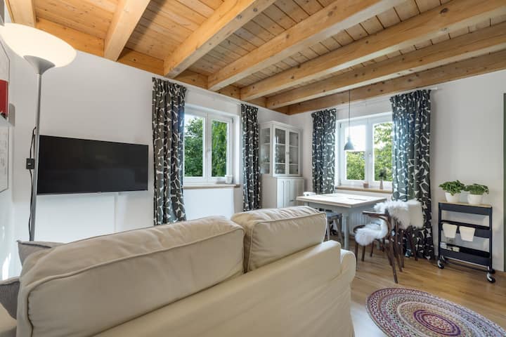 Gemütliche 2-zimmer Wohnung Mit Heimkino - Langenau
