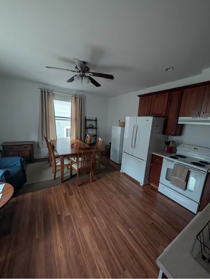 Modern Light-filled Studio In Fairfield, Ct - Fairfield, CT