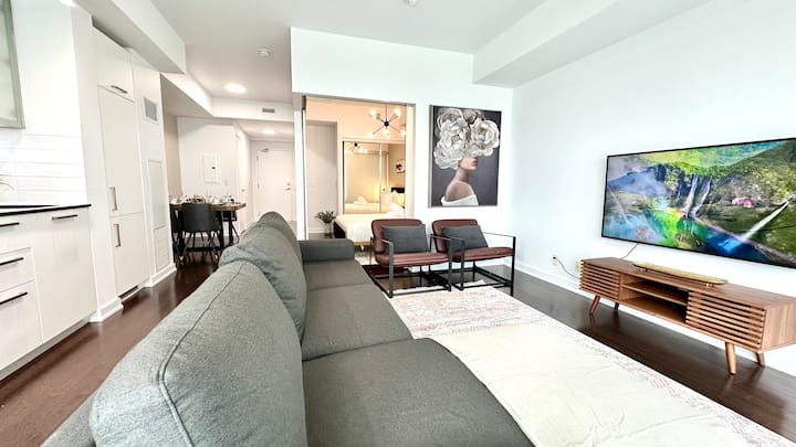 Highrise Lakeview Condo In Toronto| By Cn Tower - Mississauga