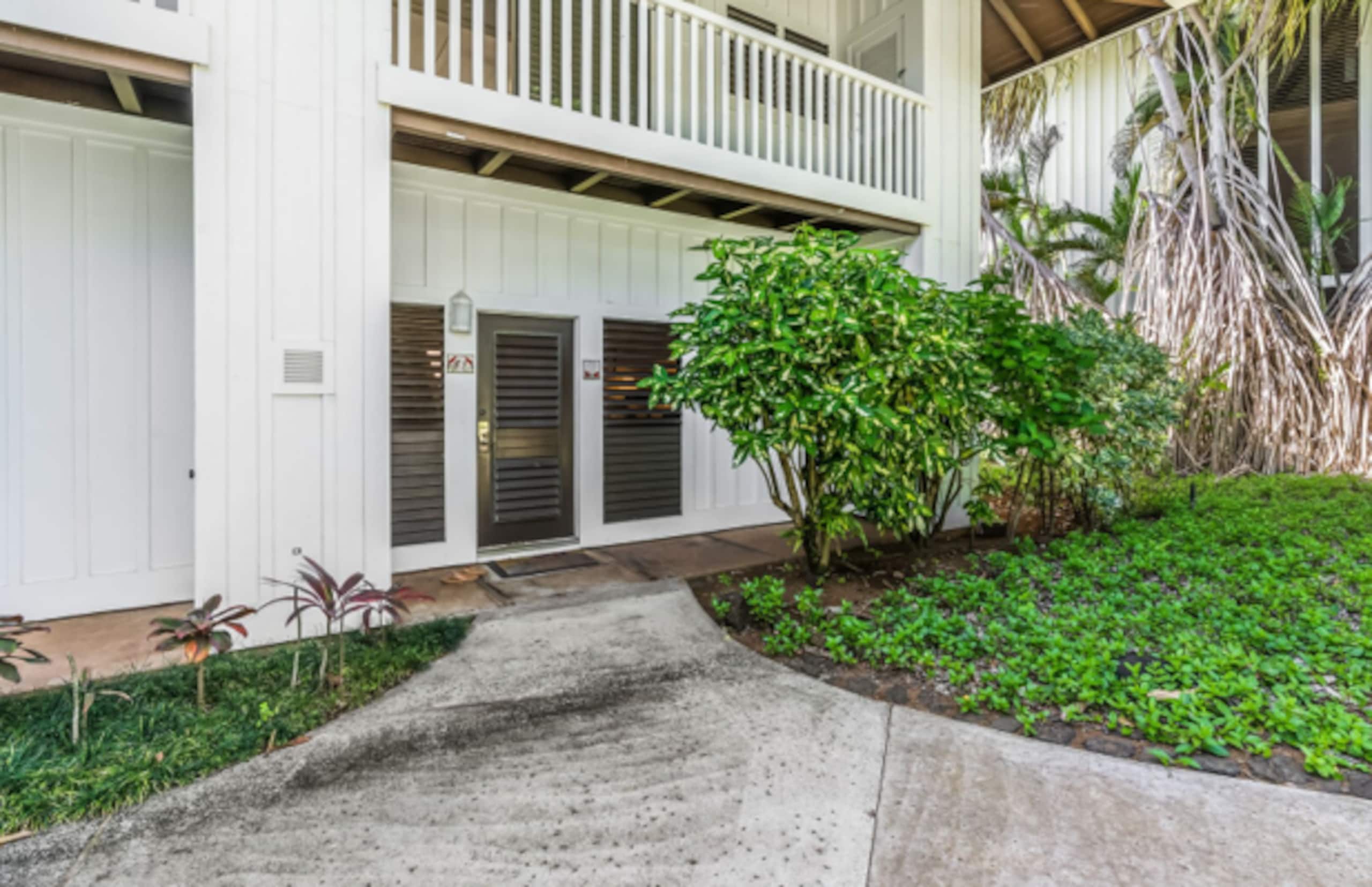 Modern Kiahuna Plantation Condo w AC! - Photo 22