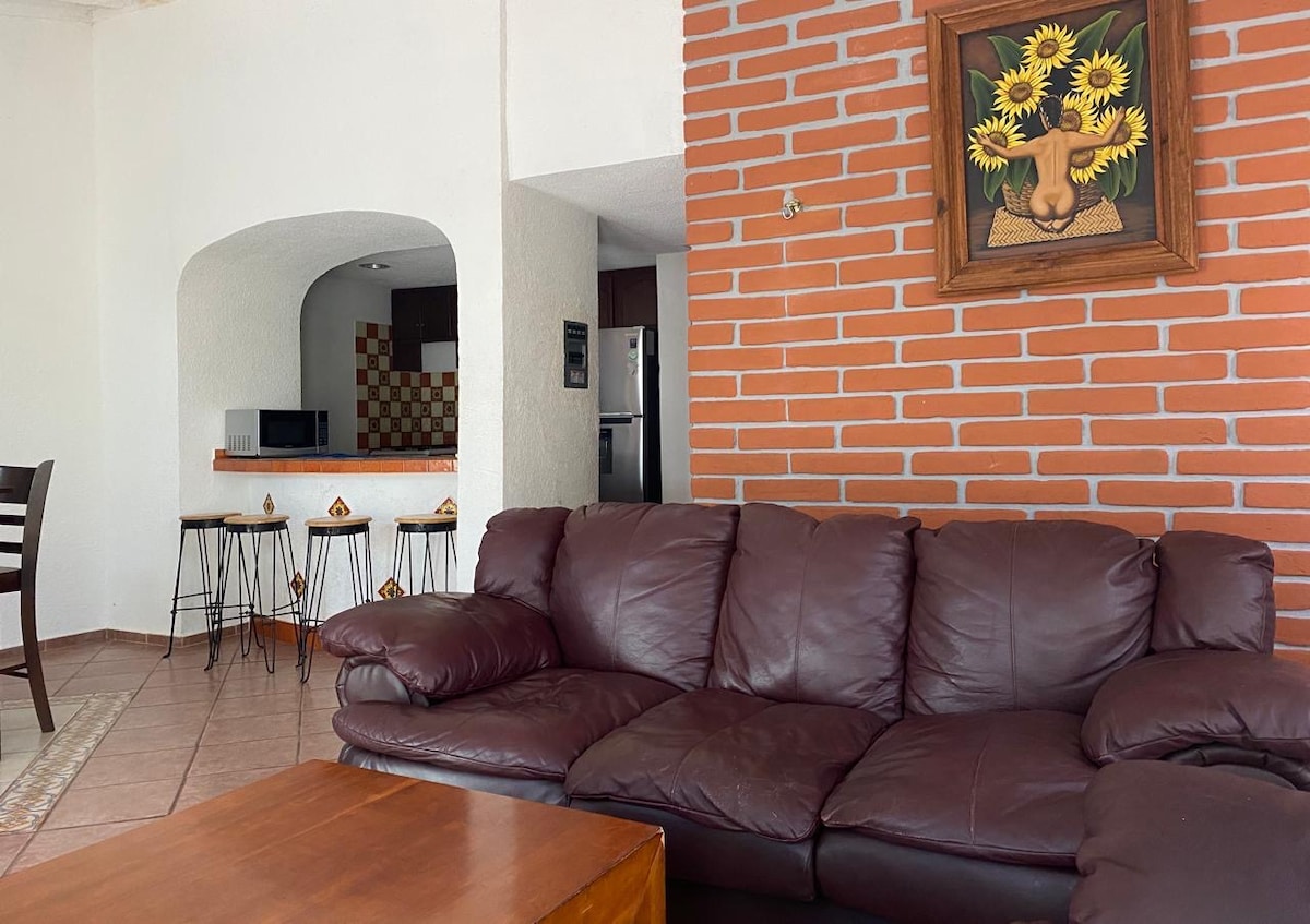 Tranquil Solimar Escape