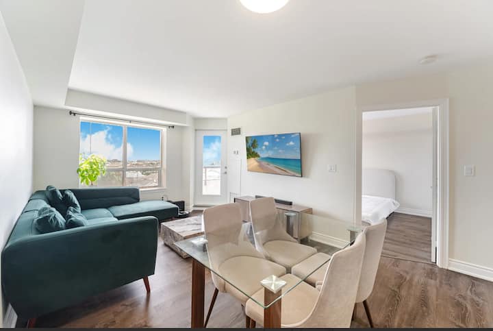 Cozyluxury Appeal -Modern Cozy Luxury Apt - Brampton