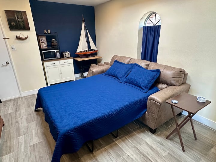 The Pirate’s Den - Private Pool & Pet Friendly - Las Vegas, NV