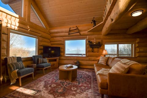 Top Airbnb: Stunning Oceanfront Log Home w/Glacier & Spit View in Homer