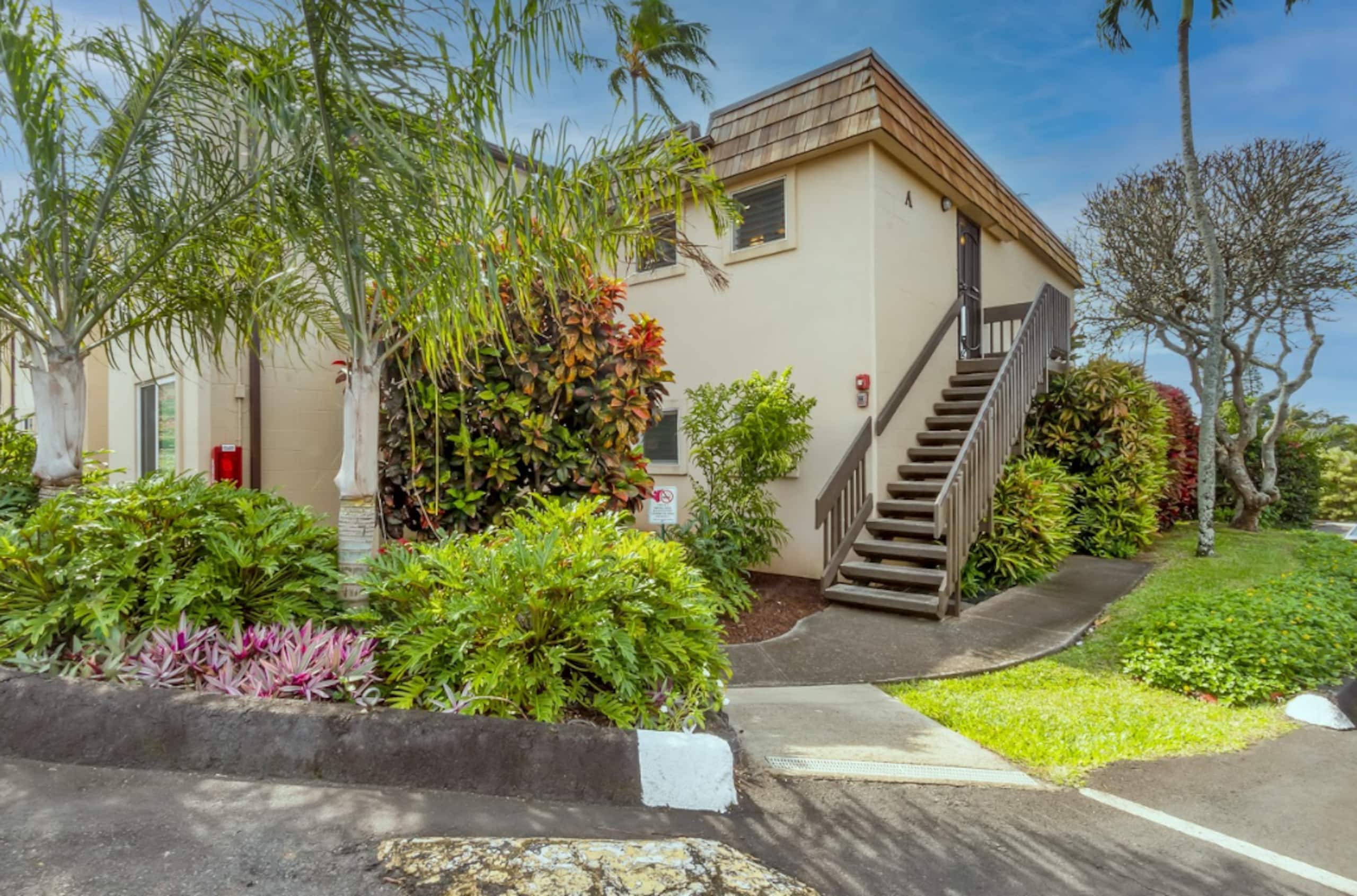 Home in Lahaina · ★4.75 · Studio · 1 bed · 1 private bath - Image 9