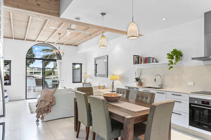 Riverside Haven, Noosa Heads gallery image 5