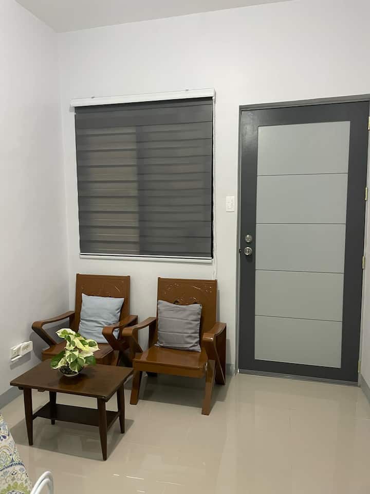 Cozy Apartment For Travelers - Batangas