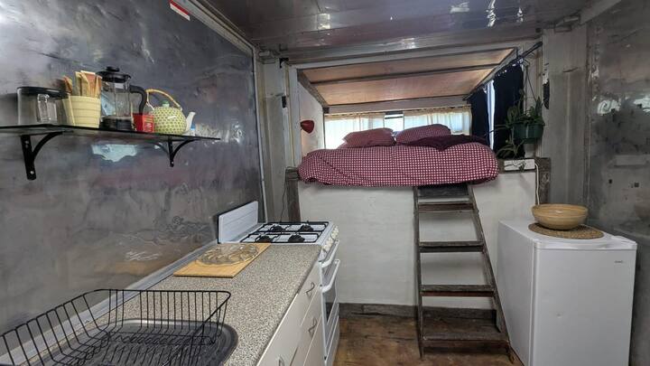 Anchored Truck Tiny House - Moruya