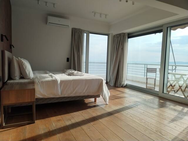 Mint_ bnb property management managed Airbnb listing 1