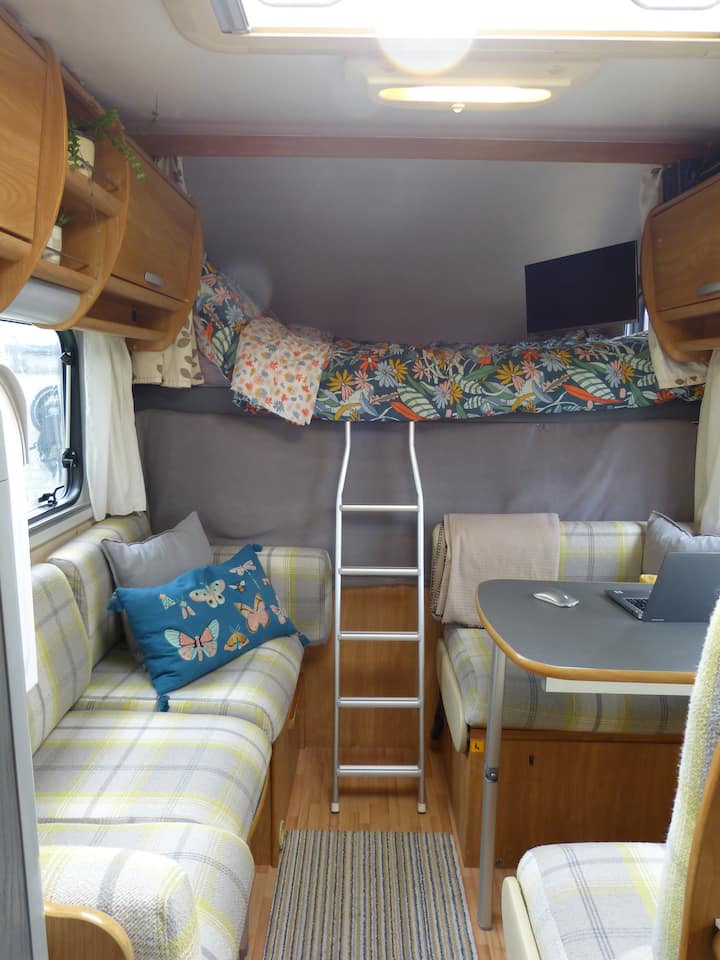 Cosy Motorhome By The Beach – Your Perfect Stay! - Bournemouth