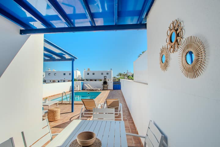 Private heated pool at Villa Brisa del Mar, Playa Blanca